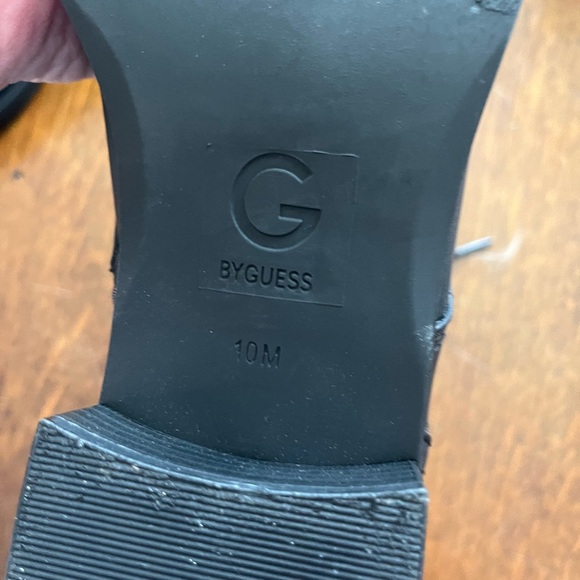 Guess ladies combat boots - Picture 4 of 4